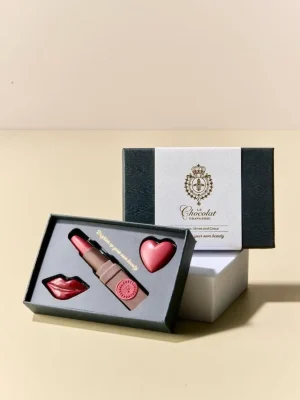 Cosmetics & Personal Care Boxes